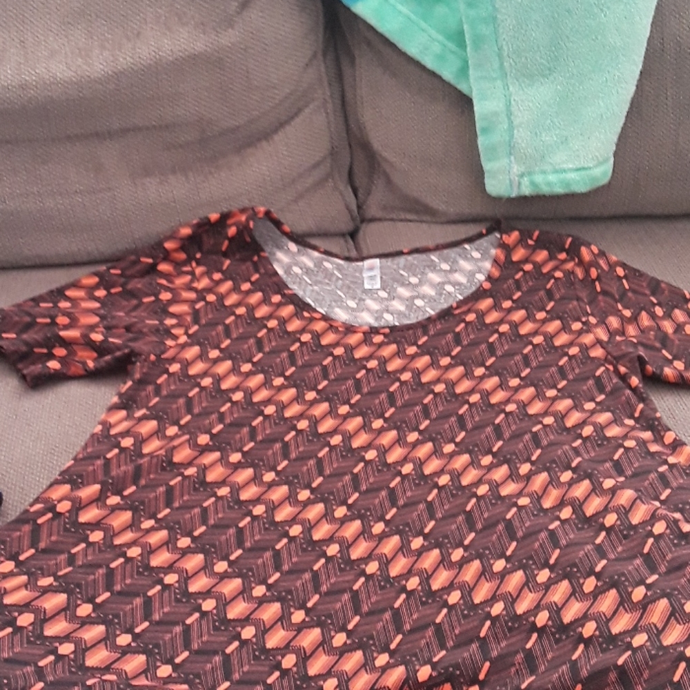 Lularoe top